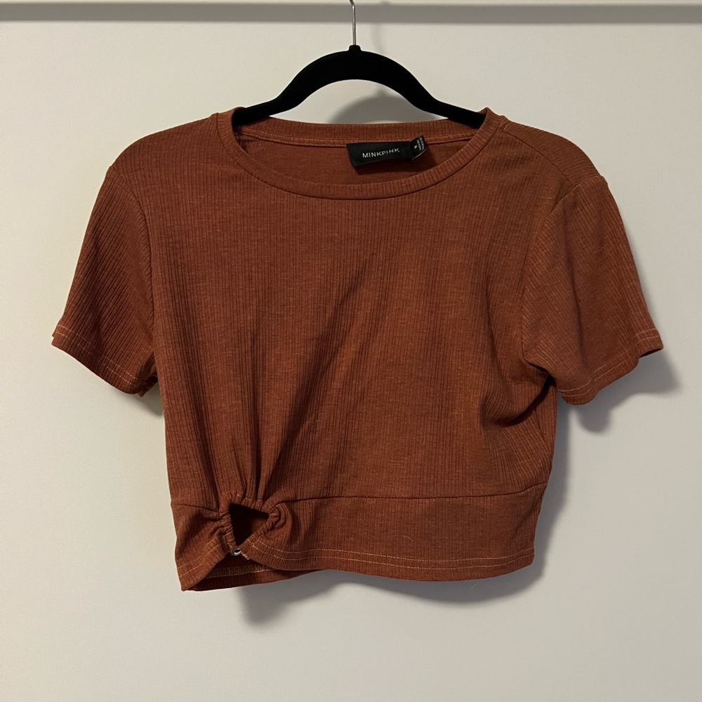 Cropped tee